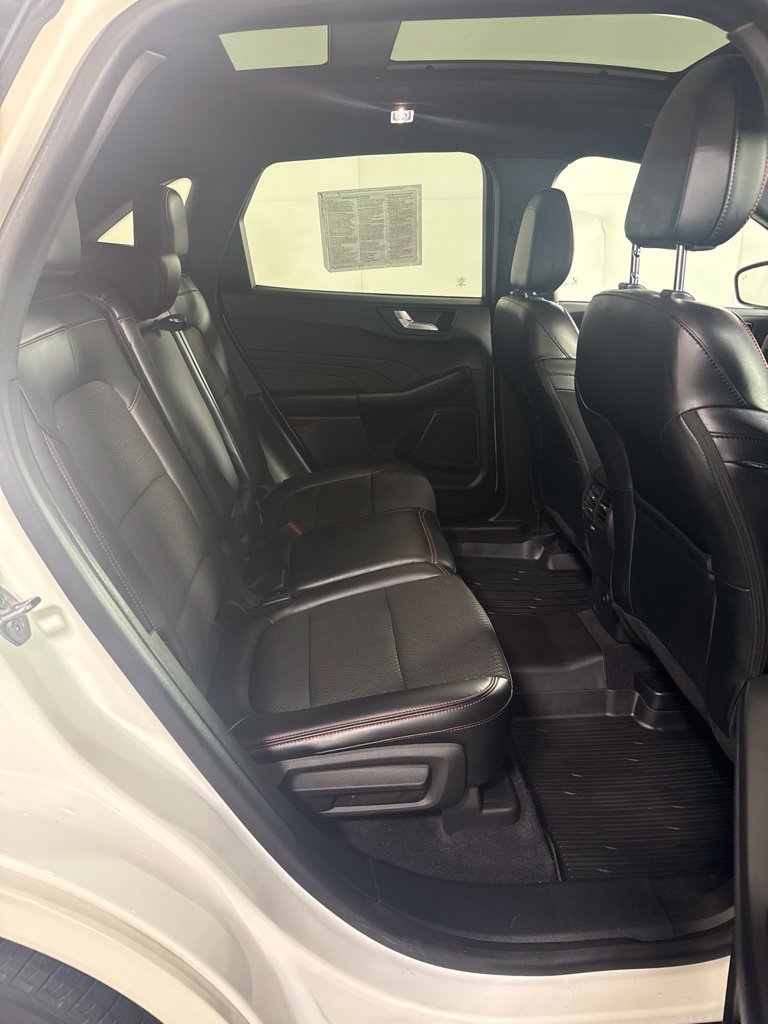 Used 2023 Ford Escape ST-Line w/ Tech Pack #1 AWD/4WD image 16