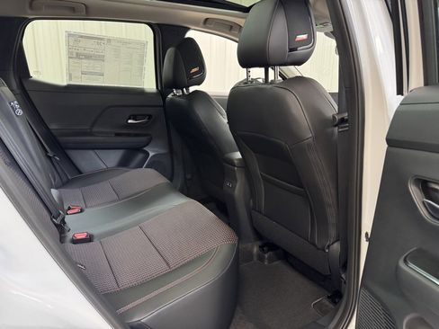 New 2026 Nissan Kicks SR image 24