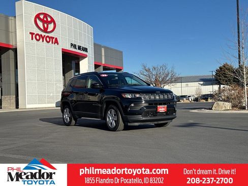 Used 2022 Jeep Compass Latitude w/ Convenience Group image 1