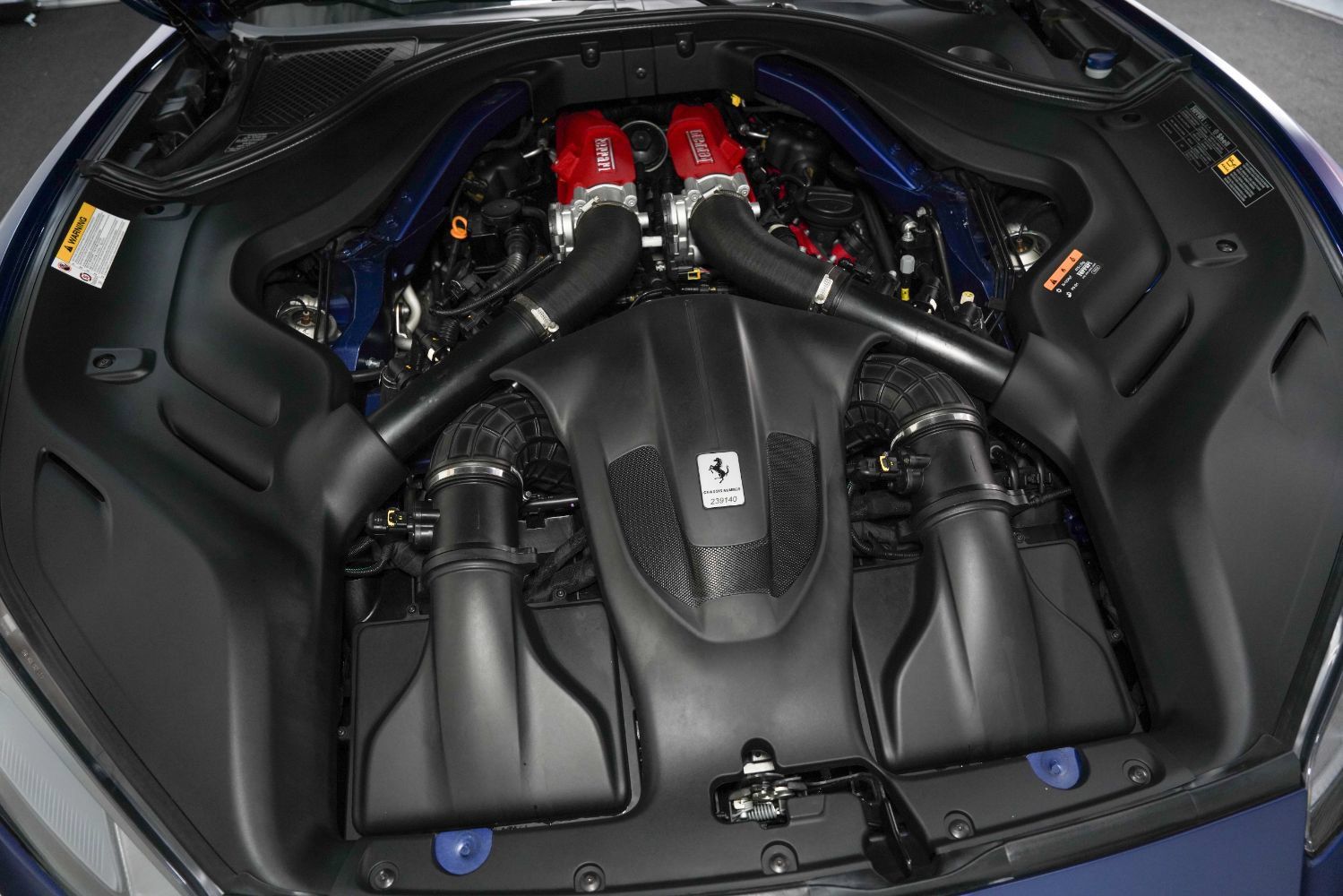 Used 2019 Ferrari Portofino RWD image 48