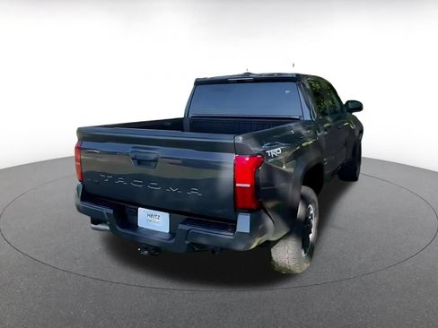 Used 2024 Toyota Tacoma TRD Off-Road AWD/4WD image 15