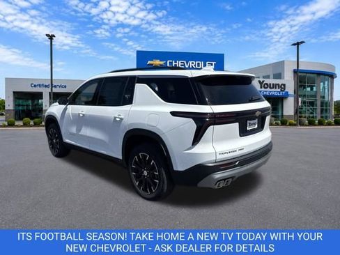 New 2026 Chevrolet Traverse LT w/ Sun and Wheel Package AWD/4WD image 5