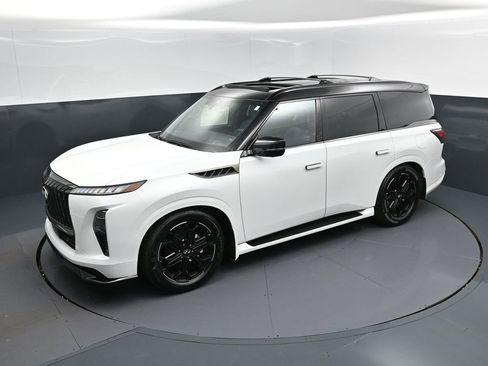 New 2026 INFINITI QX80 4WD w/ Sport Exterior Package image 34