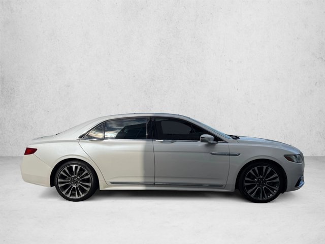 Used 2017 Lincoln Continental Reserve w/ Luxury Package AWD/4WD image 4