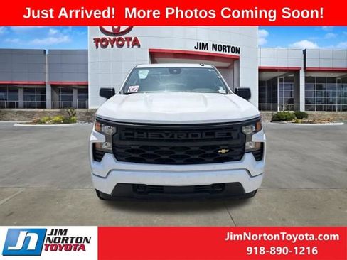 Used 2024 Chevrolet Silverado 1500 Custom RWD image 2