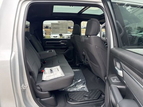 New 2026 RAM 1500 4x4 Crew Cab image 27