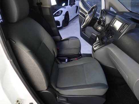 Used 2021 Nissan NV200 SV w/ Sliding Door Glass Package image 13