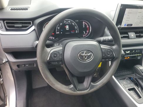 Used 2024 Toyota RAV4 LE FWD image 17