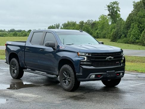 Used 2021 Chevrolet Silverado 1500 LT Trail Boss w/ Convenience Package II AWD/4WD image 1