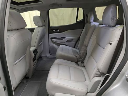 Used 2019 GMC Acadia SLT image 30