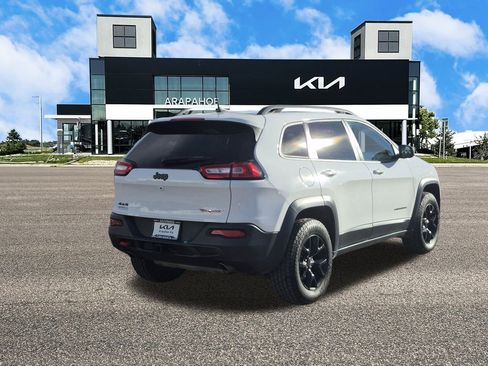 Used 2017 Jeep Cherokee Trailhawk w/ Comfort/Convenience Group image 5