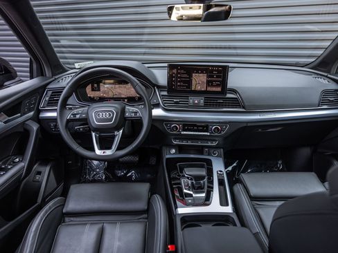 Used 2025 Audi Q5 2.0T Premium Plus AWD/4WD image 12