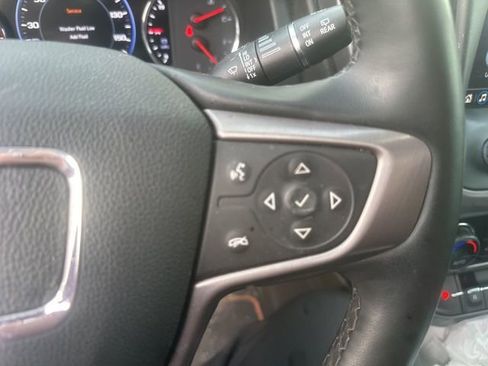 Used 2023 GMC Acadia AT4 w/ Technology Package image 21