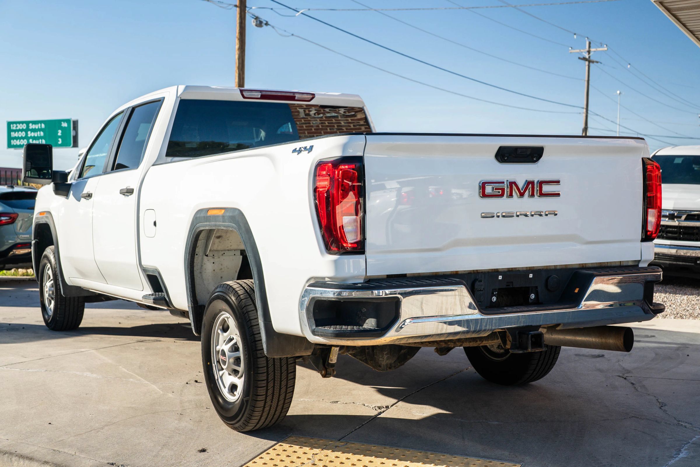 Used 2024 GMC Sierra 2500 Pro w/ Convenience Package AWD/4WD image 5