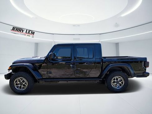 New 2026 Jeep Gladiator Rubicon AWD/4WD image 6
