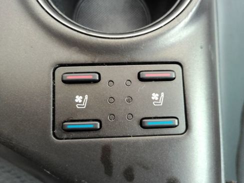 Used 2021 Toyota Camry XSE w/ Navigation Package image 47