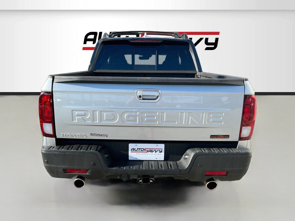 Used 2025 Honda Ridgeline TrailSport image 6