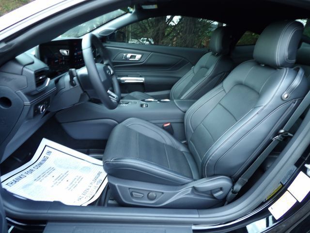 Used 2026 Ford Mustang Premium RWD image 14