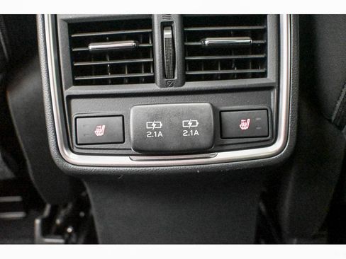 Used 2019 Subaru Forester Touring AWD/4WD image 28
