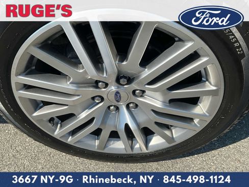 Used 2023 Ford Expedition Platinum AWD/4WD image 10