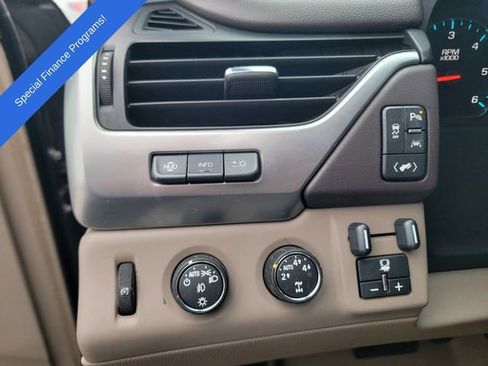 Used 2016 Chevrolet Suburban LTZ image 22