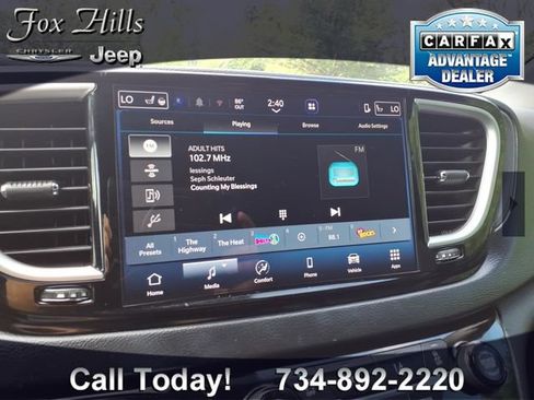 Used 2026 Chrysler Pacifica Select FWD image 21