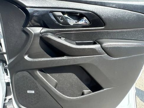 Used 2023 Chevrolet Traverse RS w/ LPO, Floor Liner Package AWD/4WD image 21