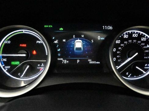 Used 2024 Toyota Camry XLE w/ Navigation Package FWD image 11