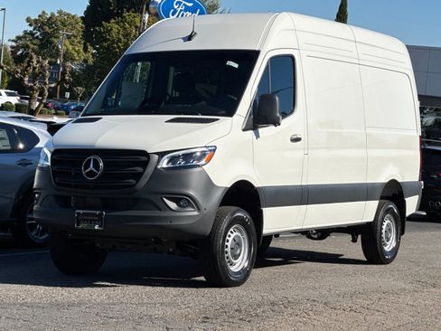 New 2025 Mercedes-Benz Sprinter 2500 image 8