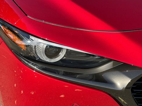 Certified 2025 MAZDA MAZDA3 2.5 Turbo Sedan w/Premium Plus AWD/4WD image 29