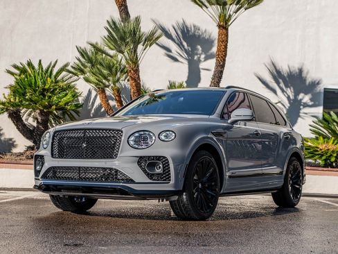 Used 2023 Bentley Bentayga Speed image 34