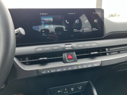Used 2025 Kia K4 FWD image 16