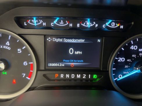 Used 2019 Ford F250 XLT w/ XLT Value Package image 19