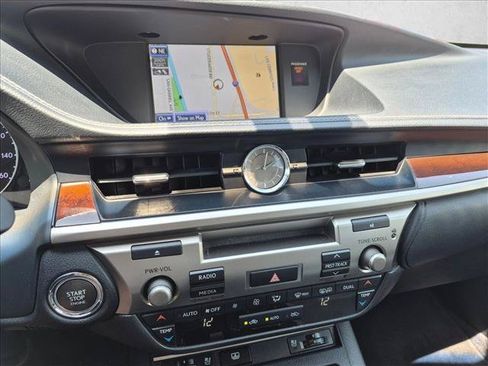 Used 2013 Lexus ES 350 w/ Luxury Pkg FWD image 12
