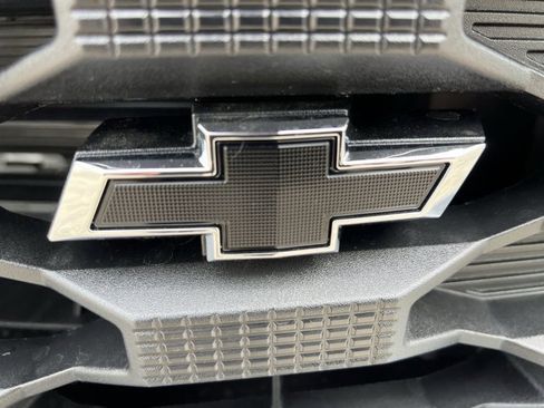 Used 2024 Chevrolet Silverado 1500 Custom w/ Dark Appearance Package image 31