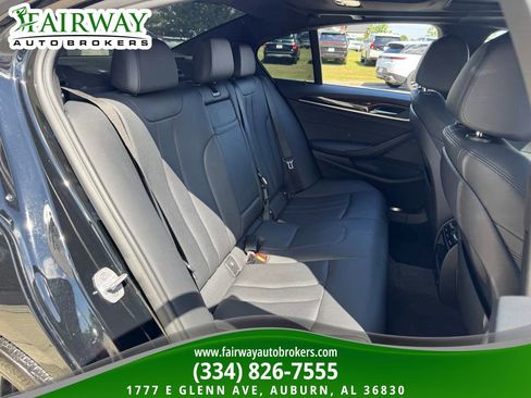 Used 2019 BMW 530i RWD image 13