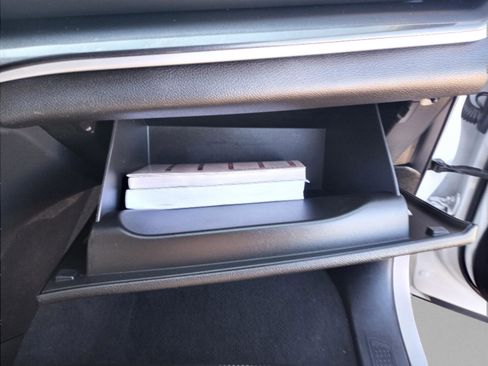 Used 2023 Jeep Grand Cherokee Altitude image 32