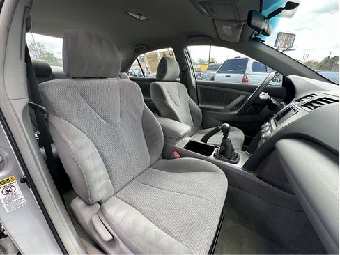 Used 2011 Toyota Camry FWD image 14