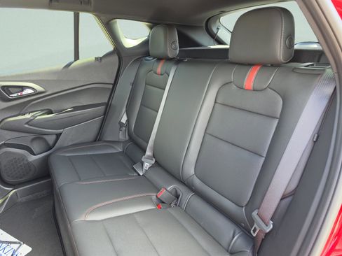 New 2026 Chevrolet Trax RS w/ Sunroof Package FWD image 19