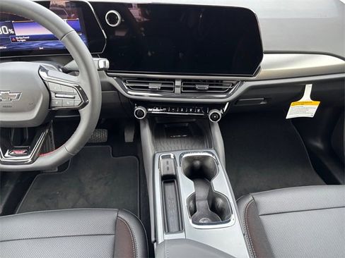 New 2026 Chevrolet Equinox EV RS image 11