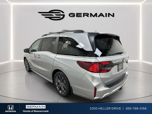 New 2026 Honda Odyssey Touring image 5