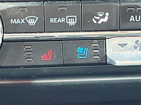 Used 2023 Ford F150 Lariat w/ Equipment Group 502A High image 21