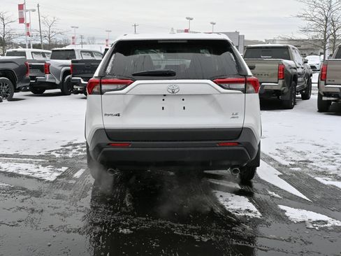 New 2025 Toyota RAV4 LE image 6