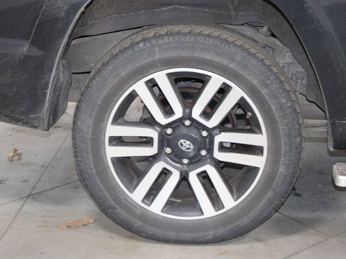 Used 2018 Toyota 4Runner Limited image 12