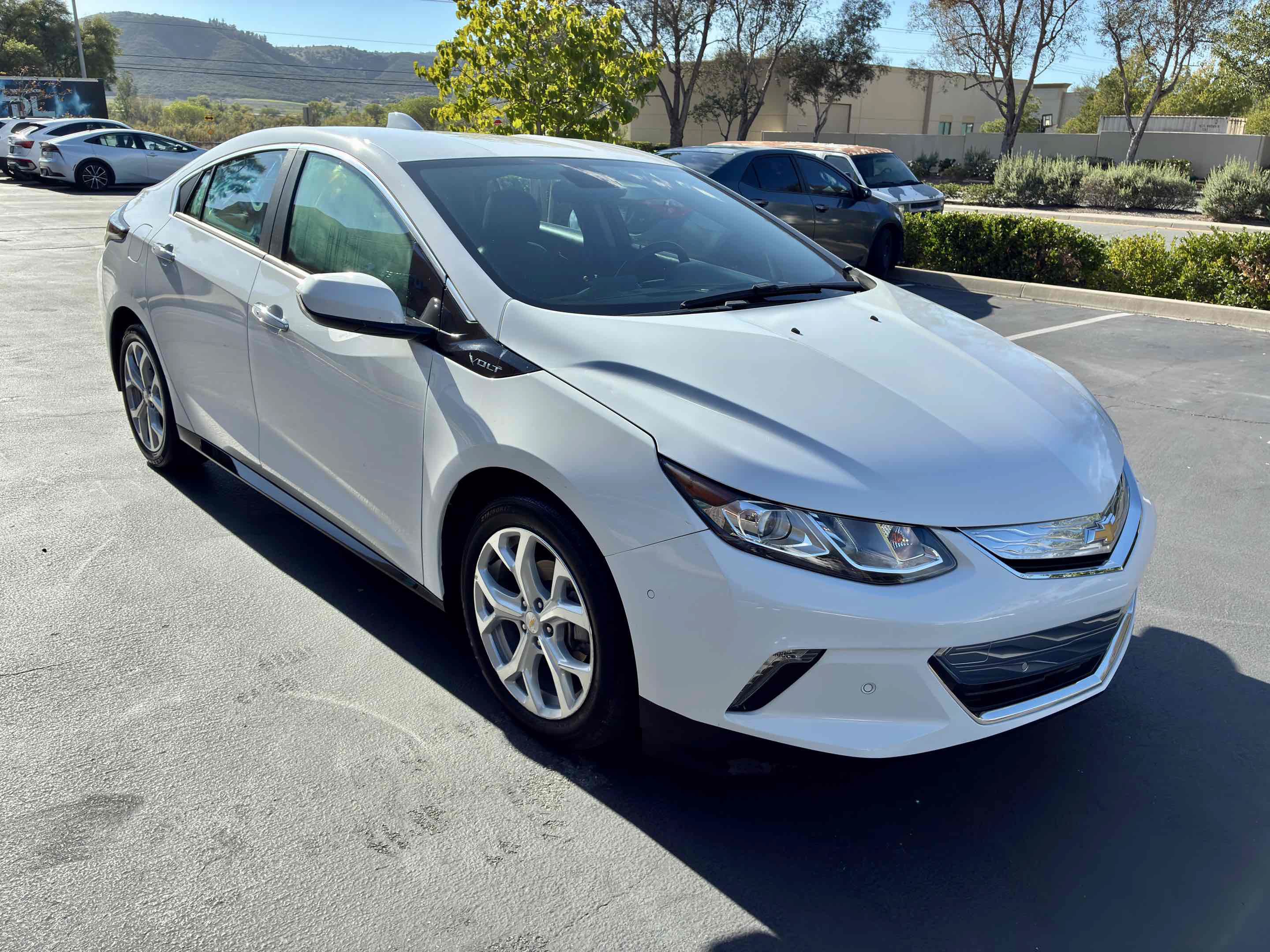 Used 2018 Chevrolet Volt Premier FWD image 6