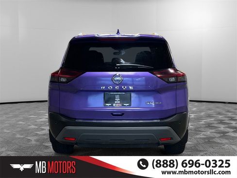Used 2021 Nissan Rogue SV image 4