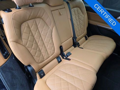 Used 2024 BMW X7 xDrive40i w/ M Sport Package image 30