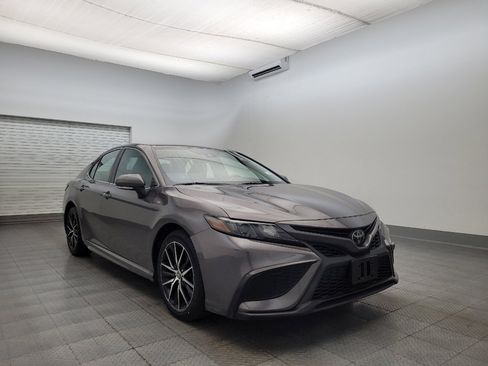 Used 2022 Toyota Camry SE image 13