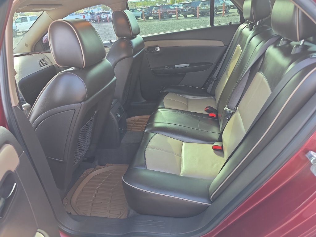 Used 2008 Chevrolet Malibu LTZ w/ Rear Power Package FWD image 22