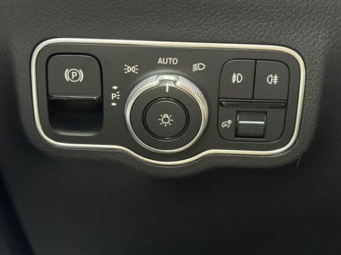 New 2026 Mercedes-Benz GLA 250 image 27